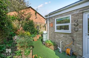 Photo 8- click for photo gallery